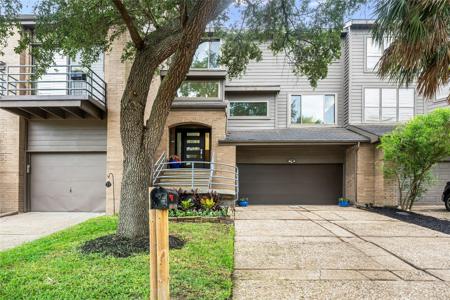 18405 Sandy Cove
