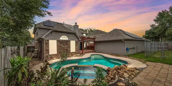 2305 Palm Circle