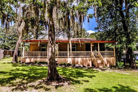 17 Pine Wood Drive