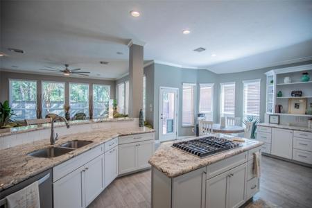 7307 Woodland Oak Trail