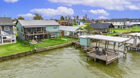 308 Lakeshore S