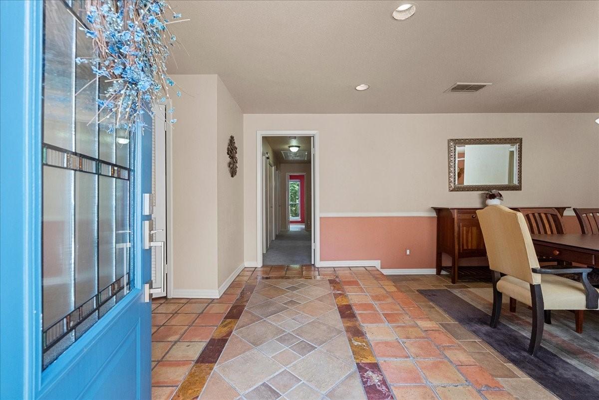 Image 2: Come on in the front door&hellip;