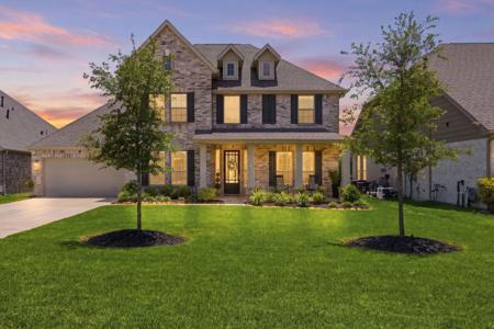 208 Peninsula Point Drive