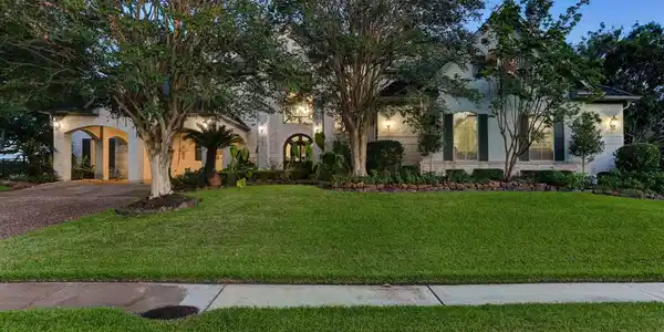 1618 Shore Line Drive