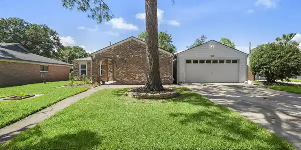 623 Bayview Drive