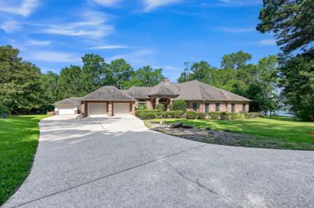 13777 Parkway Manor Drive