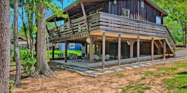 585 N Evergreen Drive