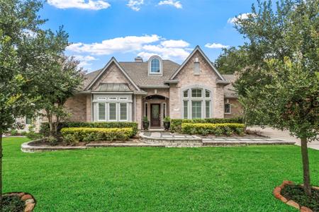 210 Victoria Court