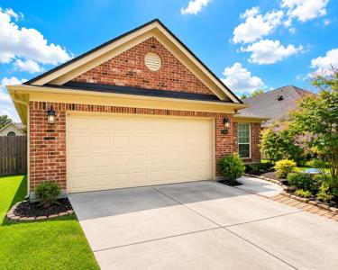 15819 Magnolia Shores Lane