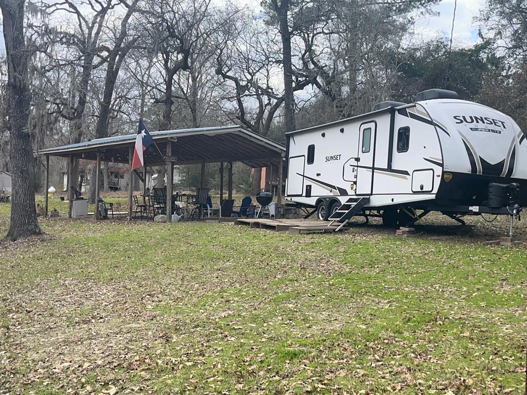 000 Outlaw Alley, Point Blank, TX lhrmls01483098