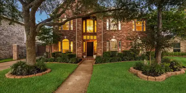 2350 Seamist Circle