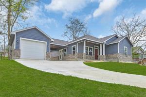 270 N Forest Cove Loop