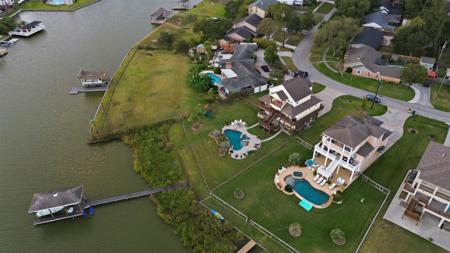 2009 Oceanview Drive
