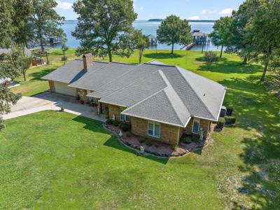 200 Lakeshore Drive