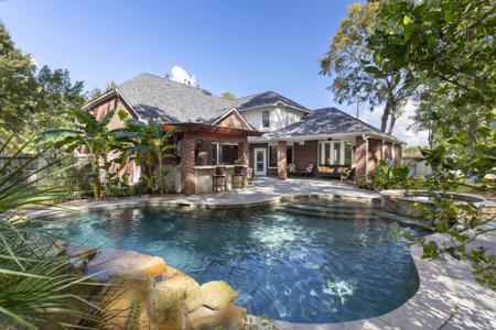 2102 Hickory Village Court