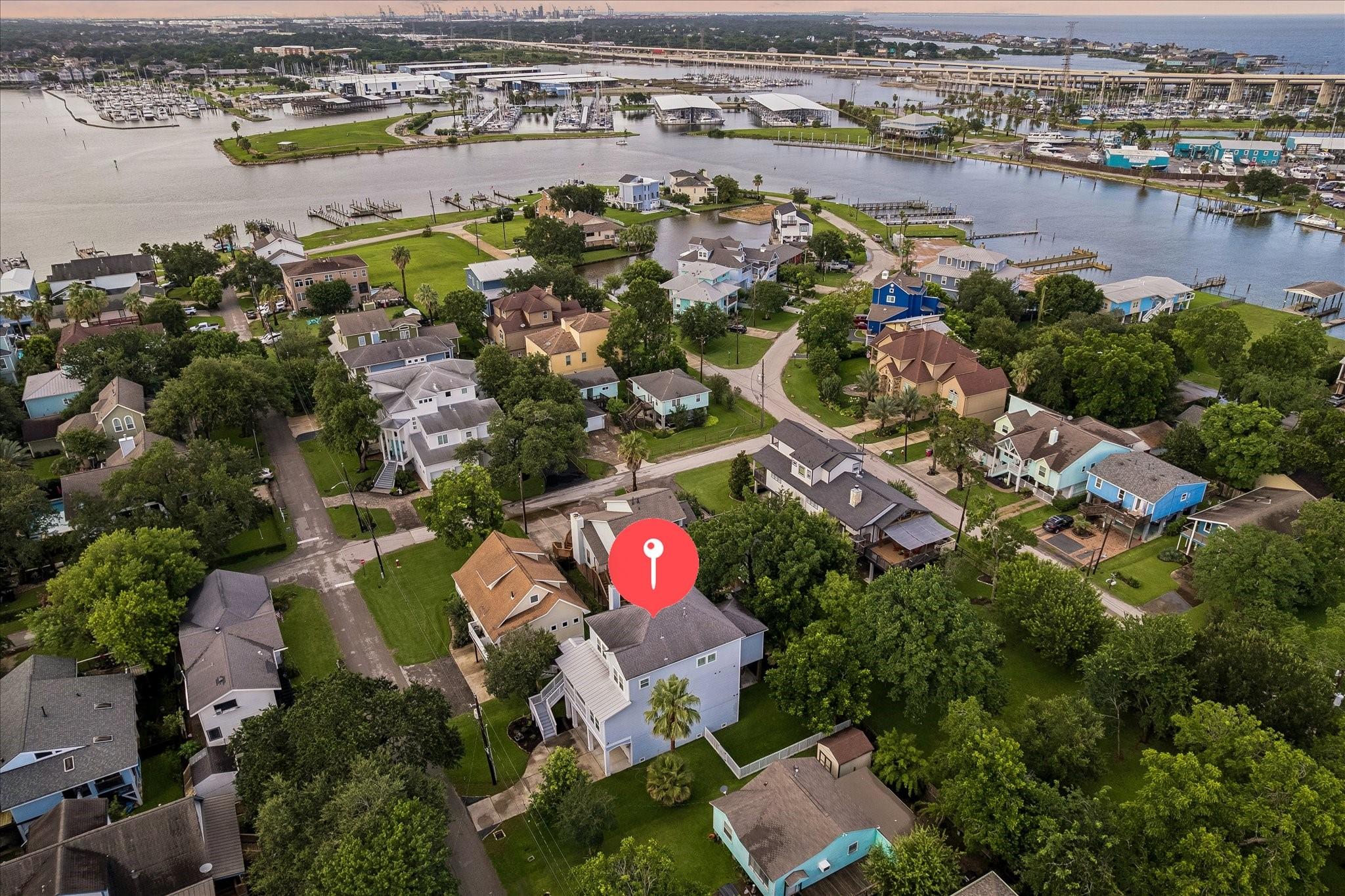 Image 2: Aerial view showcasing the homes proximity to Clea