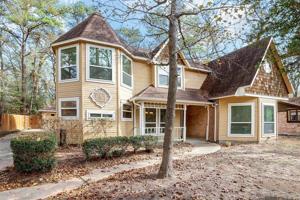 4 Mayfair Grove Court