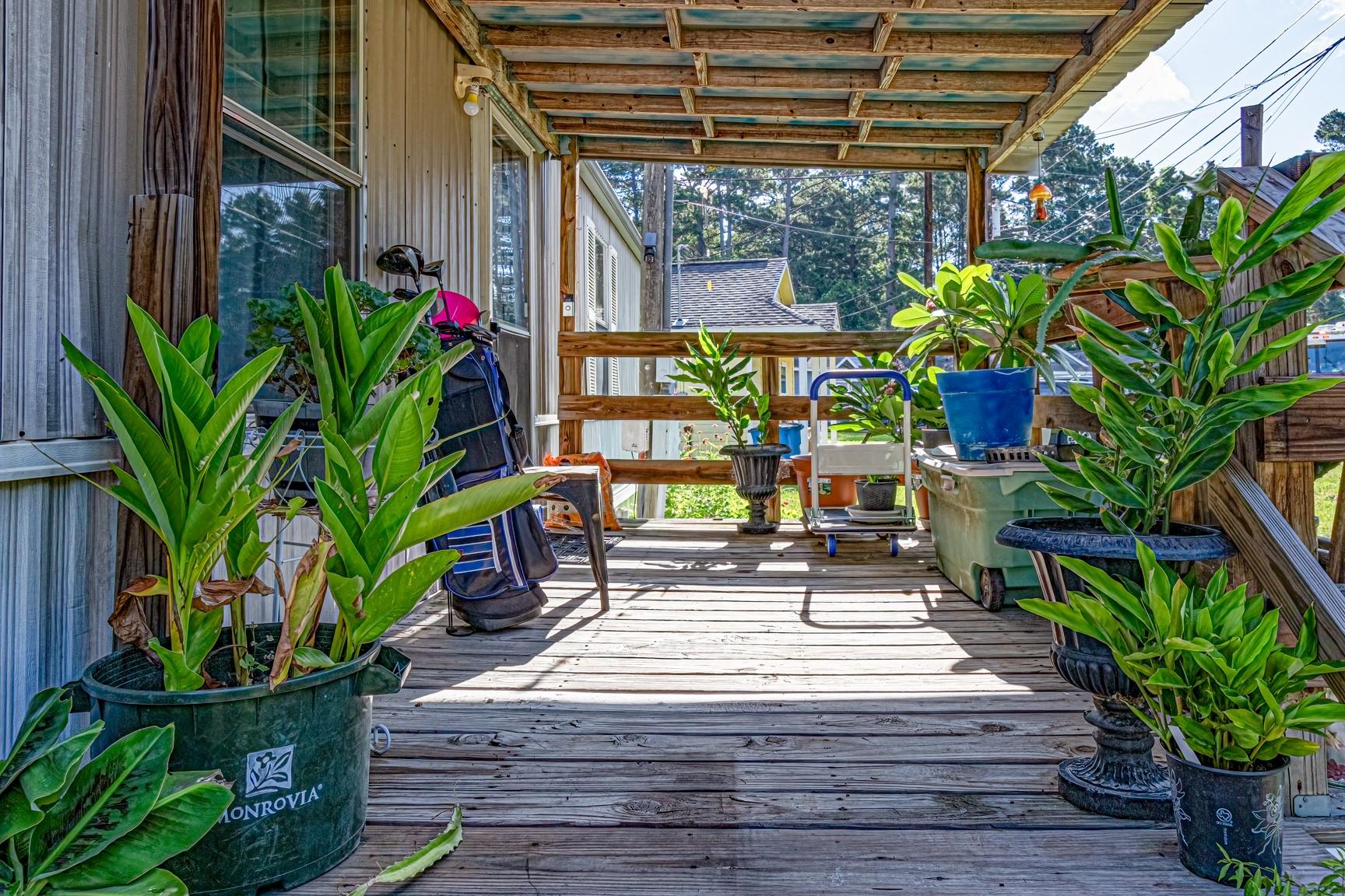 Image 2: Welcome to the front porch of 217 Ridgeside!