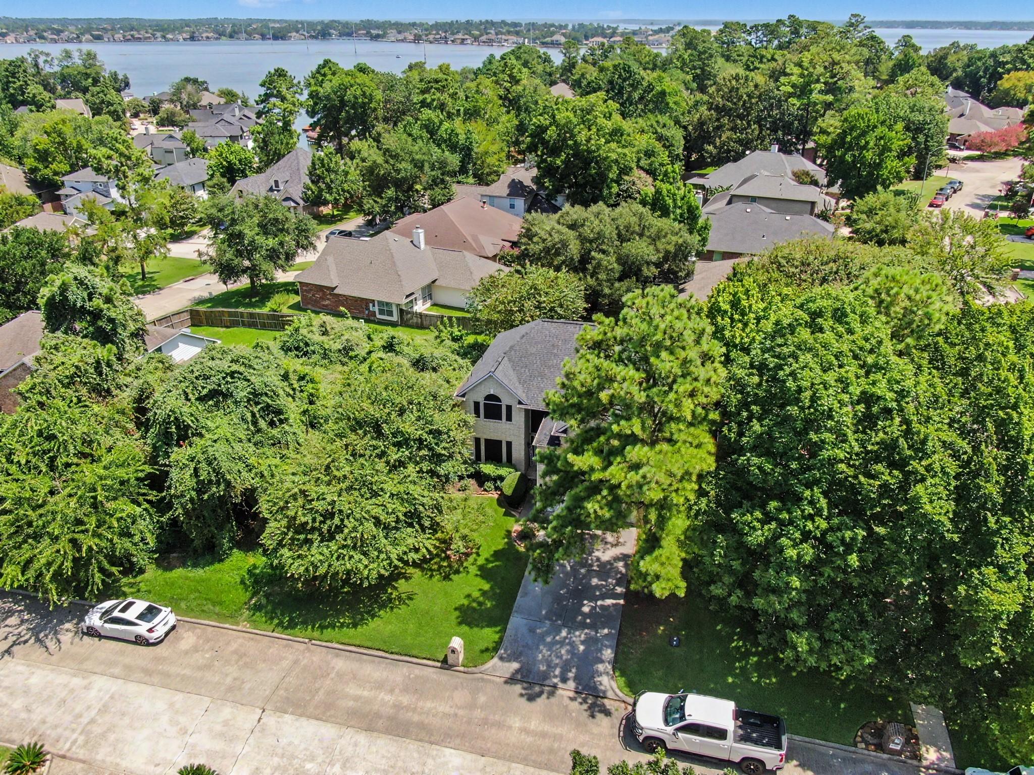 Image 2: Location, Location, Location!  Spacious lot.