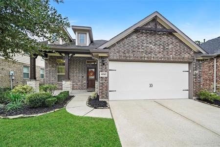 8530 Lighthouse Lake Lane