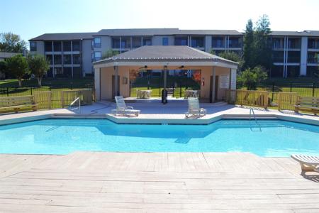 102 Lakeview Terrace