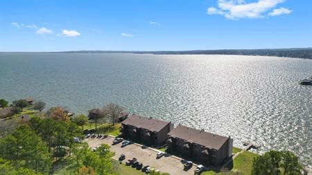 260 Walnut Point Drive