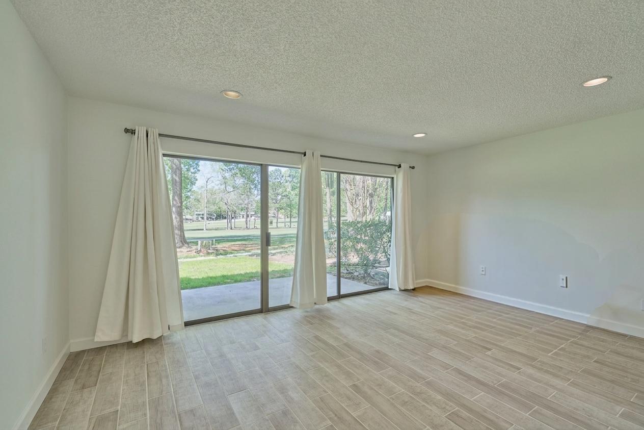 Image 2: This condo has been remodeled from head to toe.  S