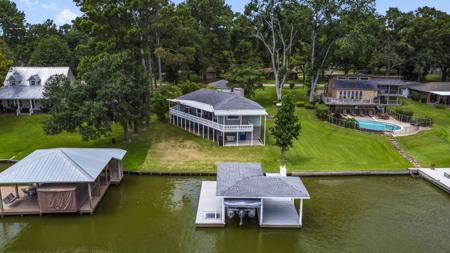 15134 Cozy Cove Lane