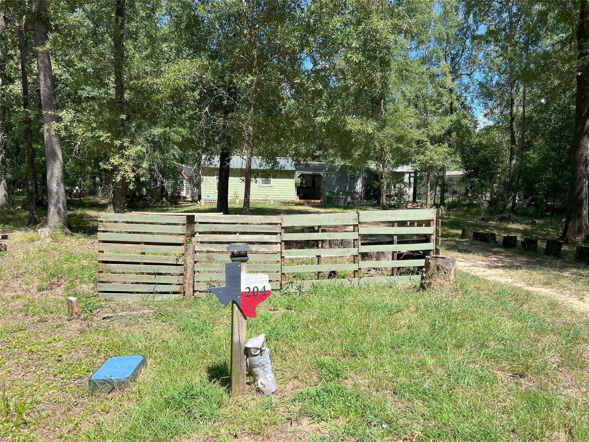 Image 3: 204 Knottypine