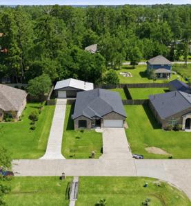 2102 Papoose Trail