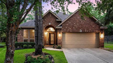 6 Nagshead Place