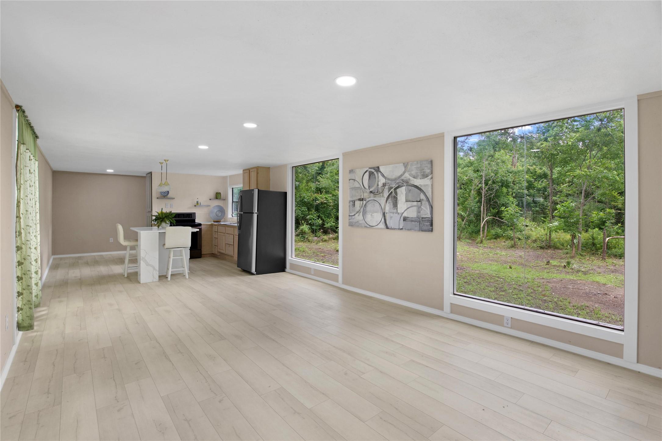 Image 4: Fully remodeled interior with modern finishes.