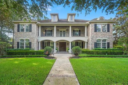 21 Kings Lake Estates Boulevard