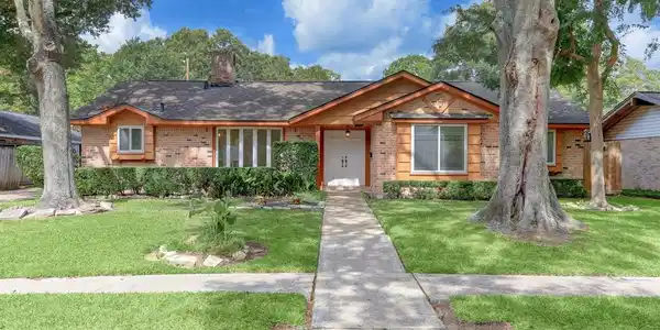 407 Hickory Ridge Drive