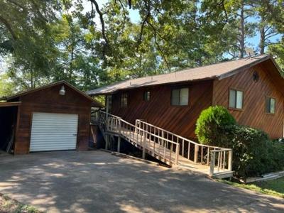 25 Thomas Lake Road