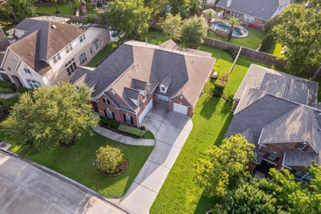 91 W Hullwood Circle