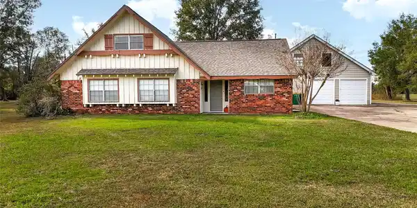 2817 Sams Drive