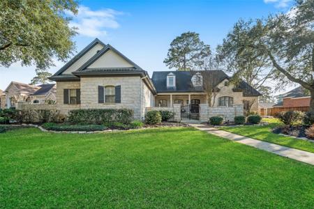 42 Forest Green Trail