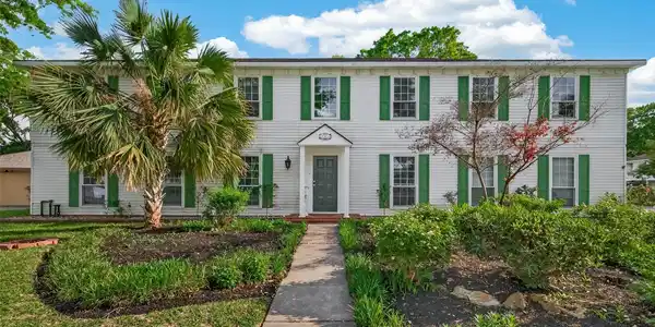 302 Hickory Ridge Drive