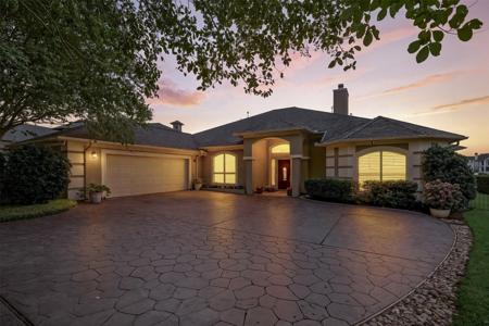 12336 White Oak Point