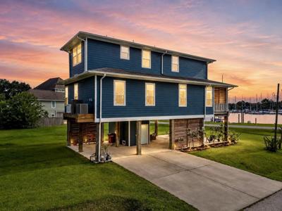 403 W Shore Drive