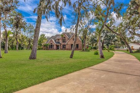 816 Lake Road