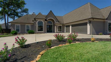 14 Darien Ct