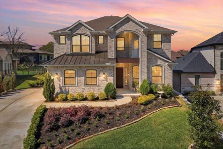 310 Edgewood Drive