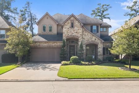 11 Canoe Bend Drive