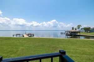 445 Carolcrest Lane