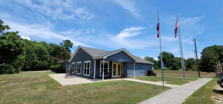 11841 W Hwy 190 Highway