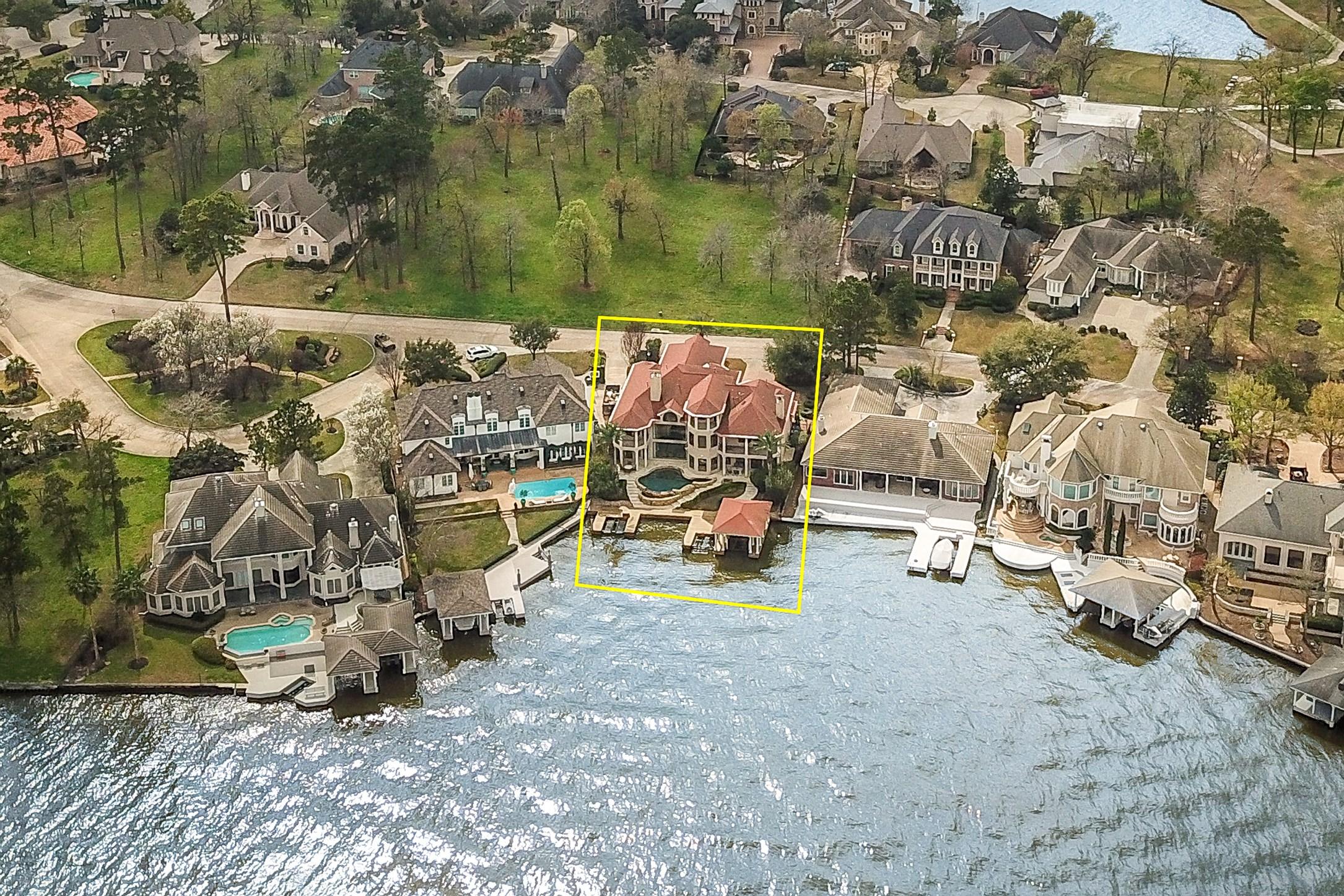 Image 3: Aerial photo of the home.