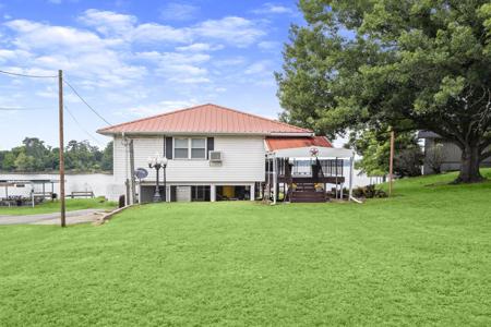 226 Sandy Drive