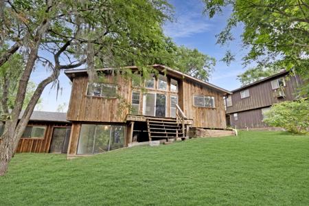 12 Walker Trail